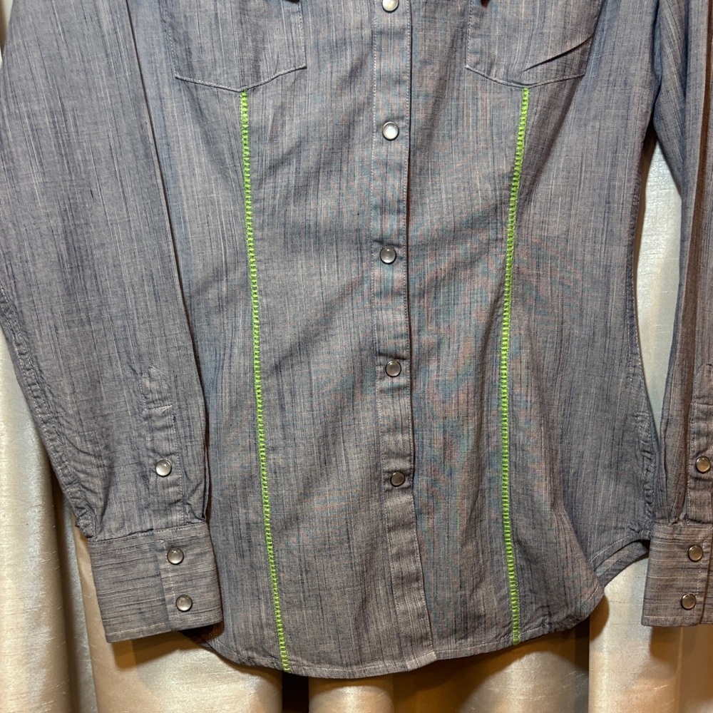 Rock & Roll Cowgirl Chambray button down Western Shirt, Rodeo, small - Picture 8 of 13